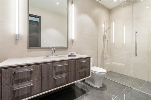 865 Glenwood Avenue, Burlington, ON - Indoor Photo Showing Bathroom