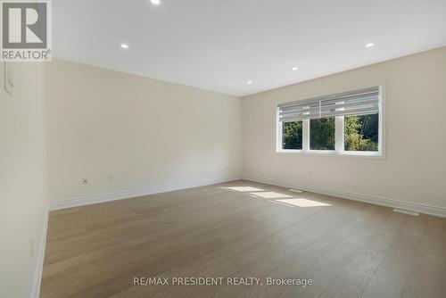 7704 Tupelo Crescent, Niagara Falls, ON - Indoor Photo Showing Other Room