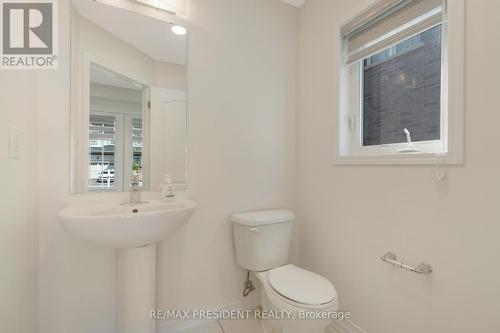 7704 Tupelo Crescent, Niagara Falls, ON - Indoor Photo Showing Bathroom