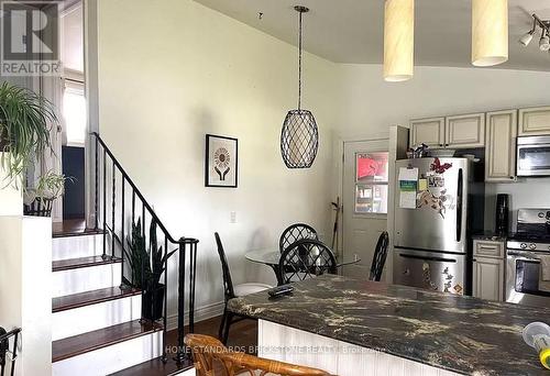 3522 Edinburgh Road, Fort Erie, ON - Indoor Photo Showing Kitchen