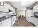 2250 3 Avenue Se, Salmon Arm, BC  - Indoor Photo Showing Kitchen 