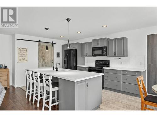 1503 Tanemura Crescent, Kelowna, BC - Indoor Photo Showing Kitchen