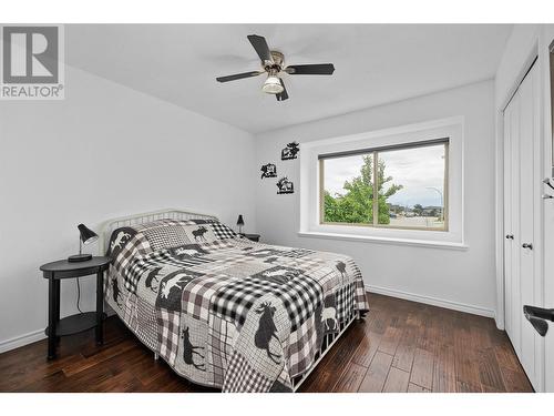 1503 Tanemura Crescent, Kelowna, BC - Indoor Photo Showing Bedroom