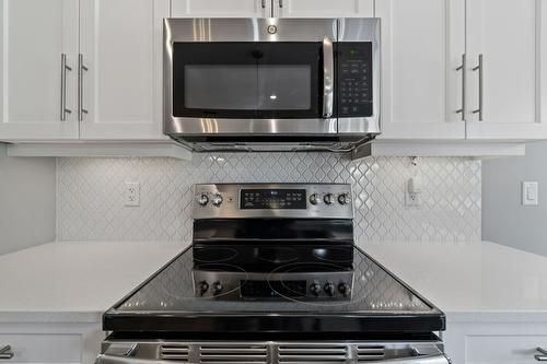 28-1791 10 Street, Salmon Arm, BC - Indoor Photo Showing Kitchen