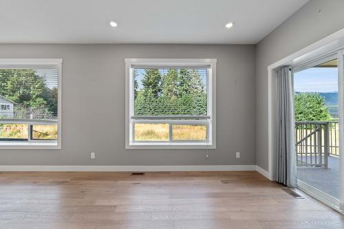 28-1791 10 Street, Salmon Arm, BC - Indoor Photo Showing Other Room