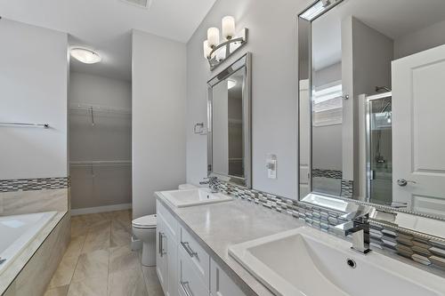 28-1791 10 Street, Salmon Arm, BC - Indoor Photo Showing Bathroom