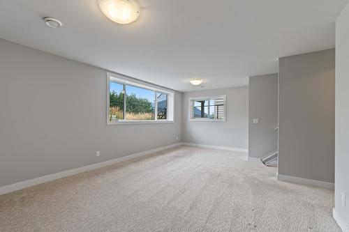 28-1791 10 Street, Salmon Arm, BC - Indoor Photo Showing Other Room