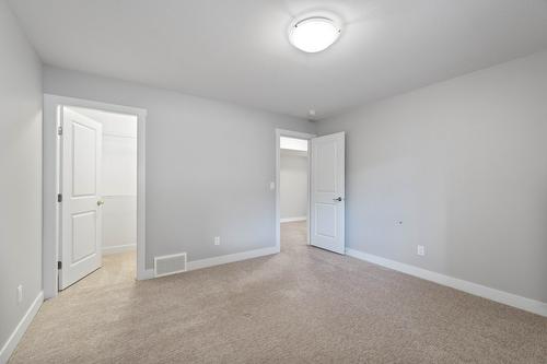 28-1791 10 Street, Salmon Arm, BC - Indoor Photo Showing Other Room