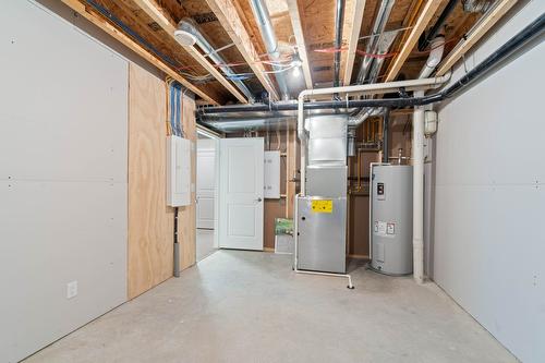 28-1791 10 Street, Salmon Arm, BC - Indoor Photo Showing Basement