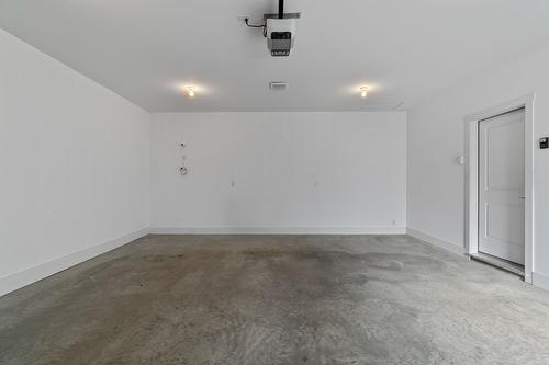 28-1791 10 Street, Salmon Arm, BC - Indoor Photo Showing Other Room