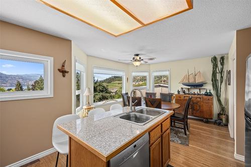 892 Stevenson Road, West Kelowna, BC - Indoor Photo Showing Kitchen With Double Sink