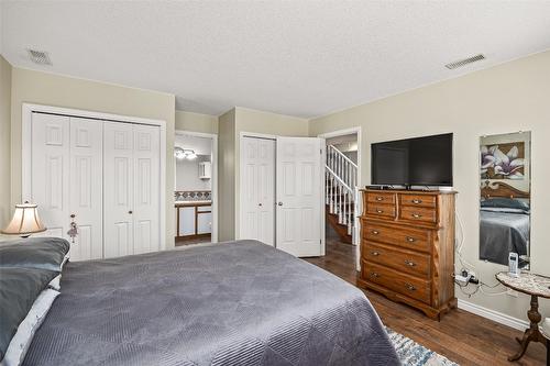 892 Stevenson Road, West Kelowna, BC - Indoor Photo Showing Bedroom