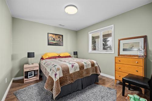 892 Stevenson Road, West Kelowna, BC - Indoor Photo Showing Bedroom