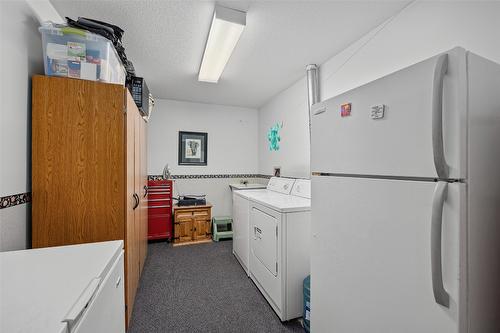 892 Stevenson Road, West Kelowna, BC - Indoor Photo Showing Laundry Room