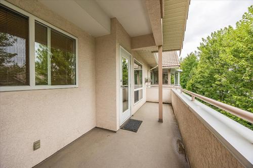 315-2288 Benvoulin Road, Kelowna, BC - Outdoor With Balcony With Exterior