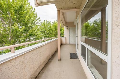 315-2288 Benvoulin Road, Kelowna, BC - Outdoor With Balcony With Exterior