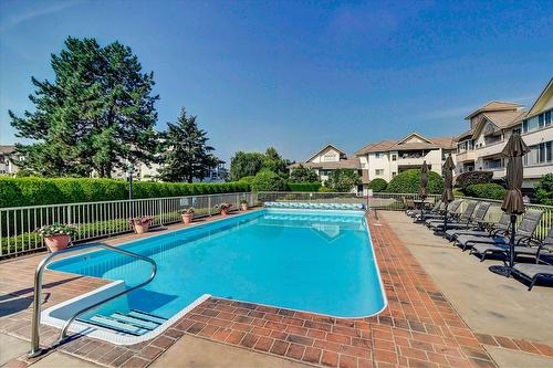 315-2288 Benvoulin Road, Kelowna, BC - Outdoor With In Ground Pool