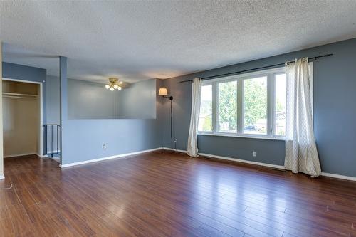 465 O'Keefe Court, Kelowna, BC - Indoor Photo Showing Other Room