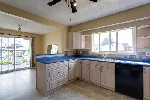 465 O'Keefe Court, Kelowna, BC - Indoor Photo Showing Kitchen With Double Sink