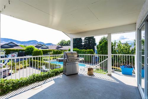 465 O'Keefe Court, Kelowna, BC - Outdoor With Deck Patio Veranda With Exterior