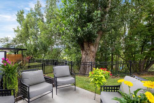 8-1170 Brant Avenue, Kelowna, BC - Outdoor With Deck Patio Veranda