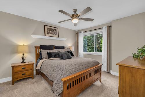 8-1170 Brant Avenue, Kelowna, BC - Indoor Photo Showing Bedroom