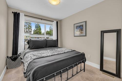 8-1170 Brant Avenue, Kelowna, BC - Indoor Photo Showing Bedroom