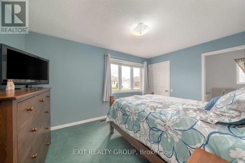 7 Cretney Drive, Prince Edward County (Wellington), ON - Indoor Photo Showing Bedroom