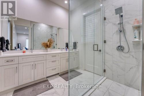 566 Lily Mac Boulevard, Windsor, ON - Indoor Photo Showing Bathroom