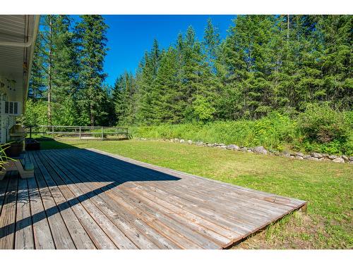 2222 Jenisa Road, Castlegar, BC - Outdoor