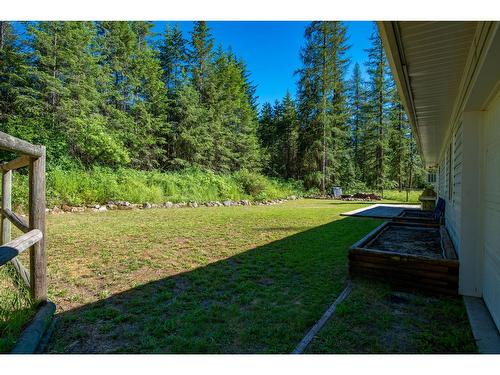 2222 Jenisa Road, Castlegar, BC - Outdoor