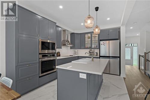 129 Shallow Pond Place, Ottawa, ON - Indoor Photo Showing Kitchen With Upgraded Kitchen