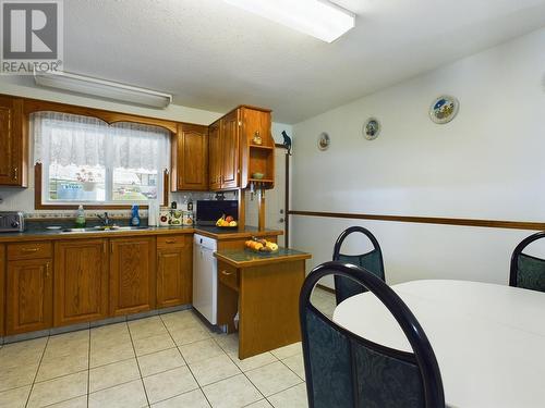 41 Bayview Crescent, Osoyoos, BC - Indoor Photo Showing Kitchen