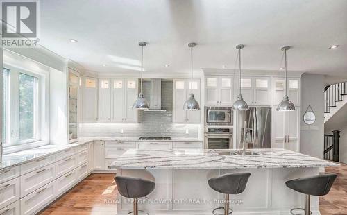 502 Henry Street, Woodstock, ON - Indoor Photo Showing Kitchen With Upgraded Kitchen