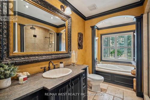 1910 18Th Side Road, New Tecumseth, ON - Indoor Photo Showing Bathroom