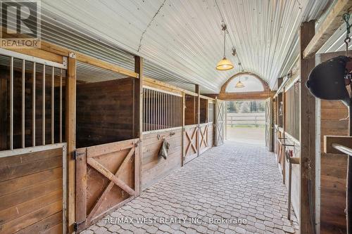 1910 18Th Side Road, New Tecumseth, ON - Indoor Photo Showing Other Room