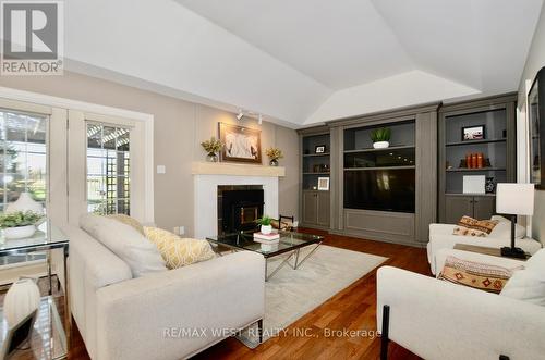 1910 18Th Side Road, New Tecumseth, ON - Indoor Photo Showing Living Room With Fireplace