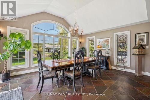 1910 18Th Side Road, New Tecumseth, ON - Indoor Photo Showing Dining Room