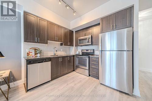 2210 - 3700 Hwy 7, Vaughan, ON - Indoor Photo Showing Kitchen With Stainless Steel Kitchen