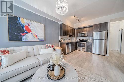 2210 - 3700 Hwy 7, Vaughan, ON - Indoor Photo Showing Kitchen With Stainless Steel Kitchen