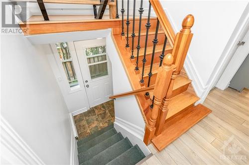 174 Columbus Avenue, Ottawa, ON - Indoor Photo Showing Other Room