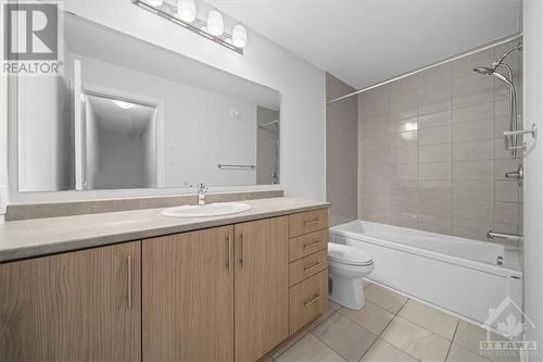 264 Elsie Macgill Walk, Ottawa, ON - Indoor Photo Showing Bathroom