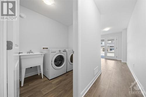 264 Elsie Macgill Walk, Ottawa, ON - Indoor Photo Showing Laundry Room