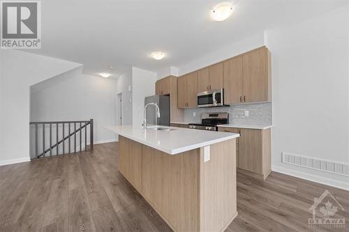 264 Elsie Macgill Walk, Ottawa, ON - Indoor Photo Showing Kitchen With Stainless Steel Kitchen With Upgraded Kitchen