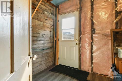 42 Montague Street, Smiths Falls, ON - Indoor Photo Showing Other Room