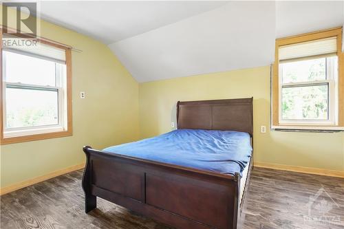 42 Montague Street, Smiths Falls, ON - Indoor Photo Showing Bedroom