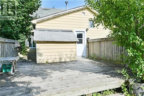 42 Montague Street, Smiths Falls, ON - Outdoor With Deck Patio Veranda