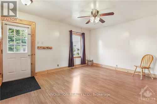 42 Montague Street, Lanark, ON - Indoor Photo Showing Other Room