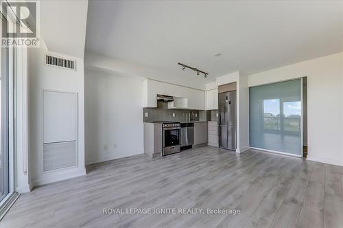 1106 - 120 Varna Drive Drive, Toronto (Englemount-Lawrence), ON - Indoor Photo Showing Kitchen