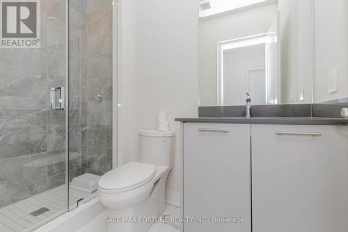 22 Pellegrini Dr Drive E, Vaughan (Kleinburg), ON - Indoor Photo Showing Bathroom